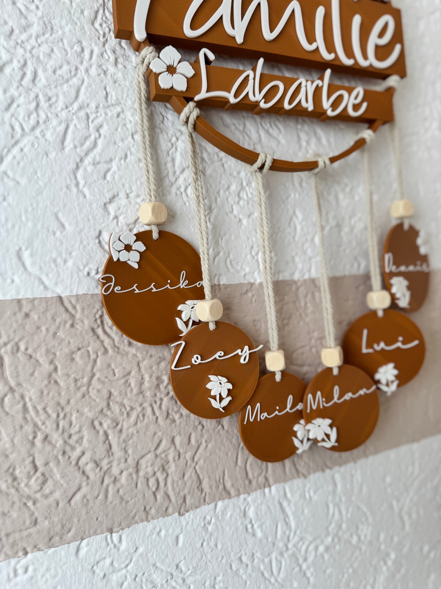 🌿 Personalisierter Familienkranz mit Namensschildern – Ein Zuhause voller Liebe 🌿