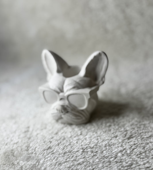 Bully-Liebe & Minimalismus: Die 3-in-1 Deko-Figur